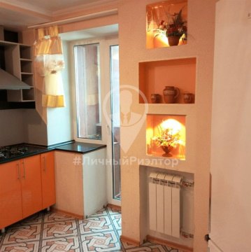 2-к квартира, 5/5 эт., 33м²