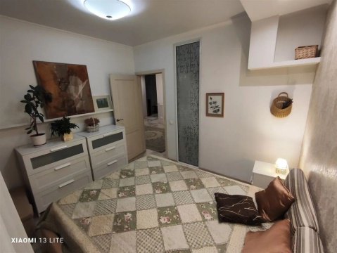 2-к квартира, 2/5 эт., 63м²