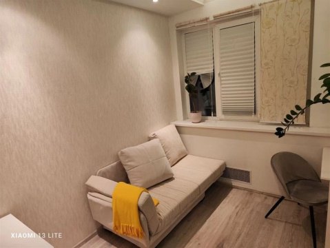 2-к квартира, 2/5 эт., 63м²