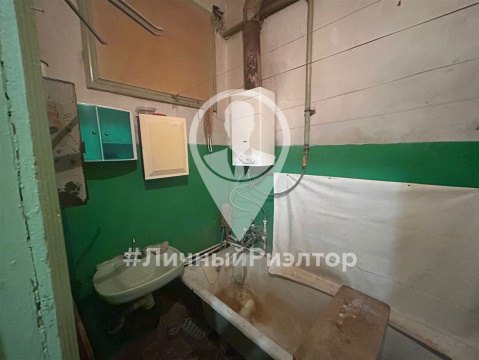 4-к квартира, 2/3 эт., 104м²