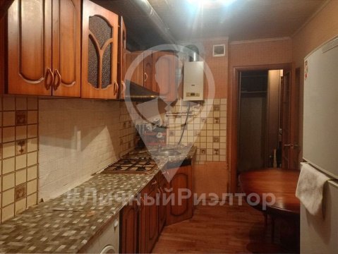 2-к квартира, 1/3 эт., 50м²