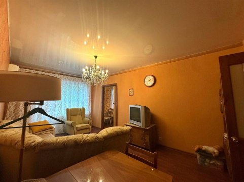 3-к квартира, 5/5 эт., 75м²